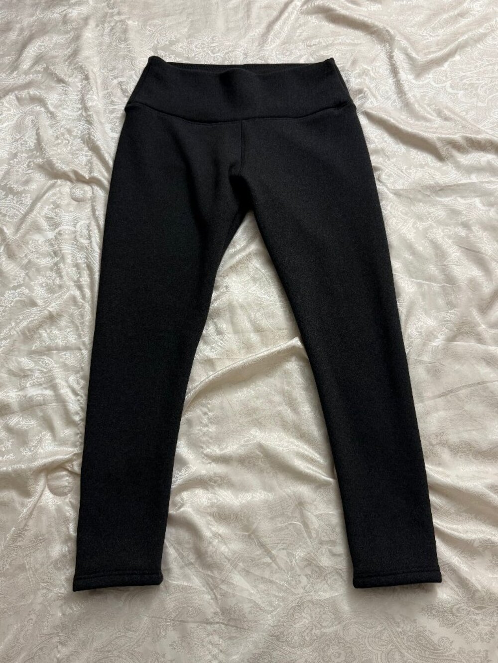 Unbranded Black Fleece-Lined Leggings – Size XL